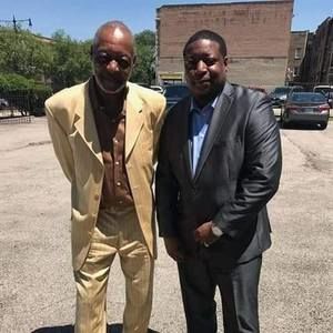 Meet your Posher, Larry